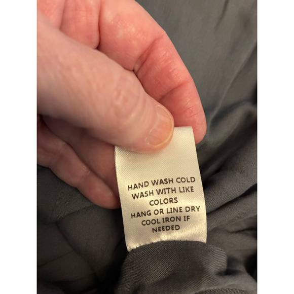 0124 NWT in bloom blue shirt with embroidery around the neck and shoulders. - Picture 9 of 10